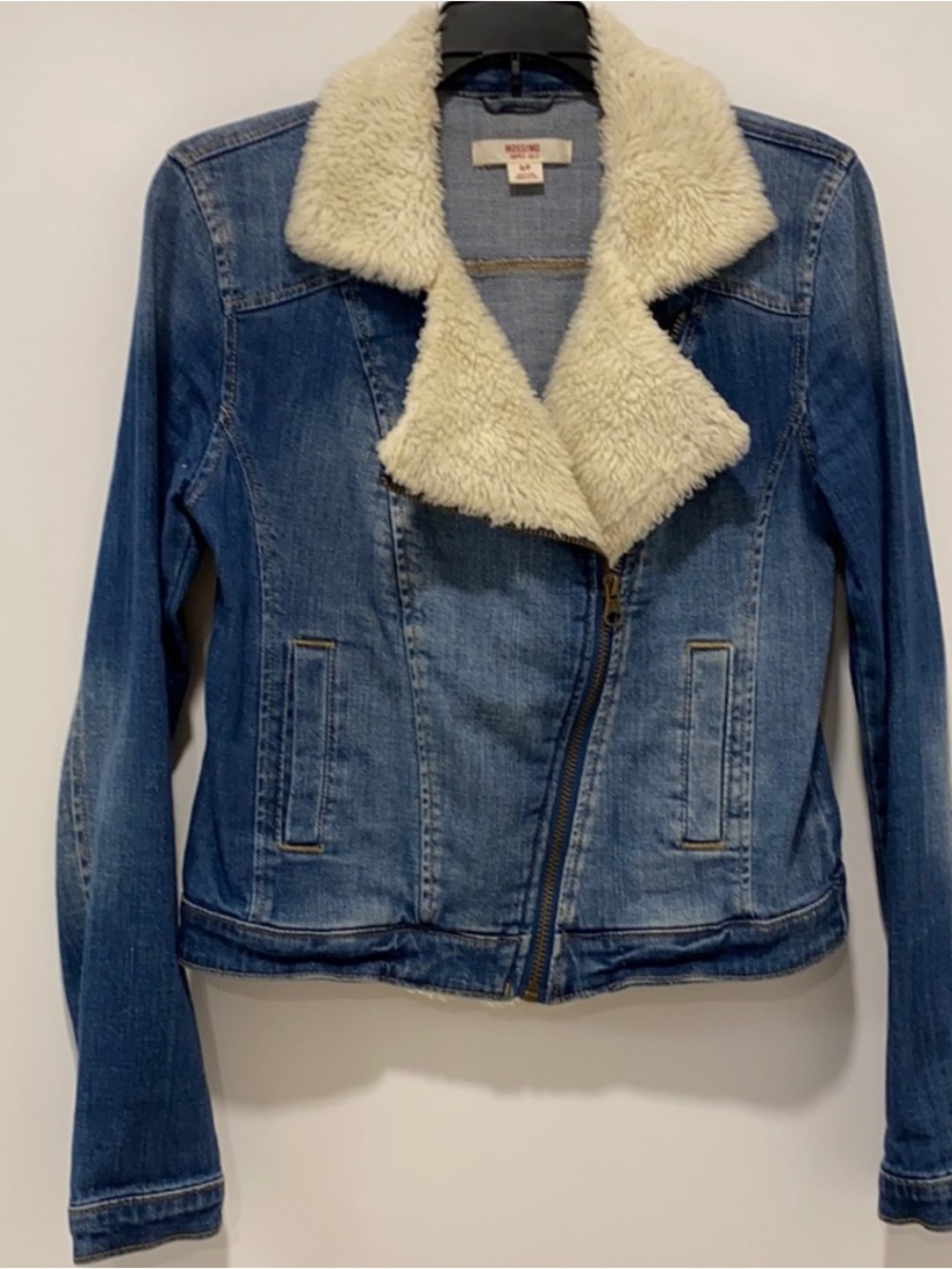 Mossimo Supply Co. Blue Denim Jacket with Cream Sherpa Collar